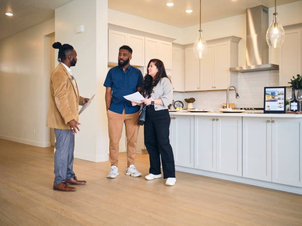 Real Estate Agent
